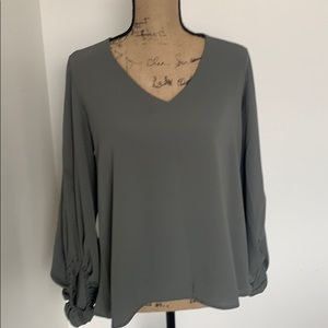 Vici balloon sleeve top